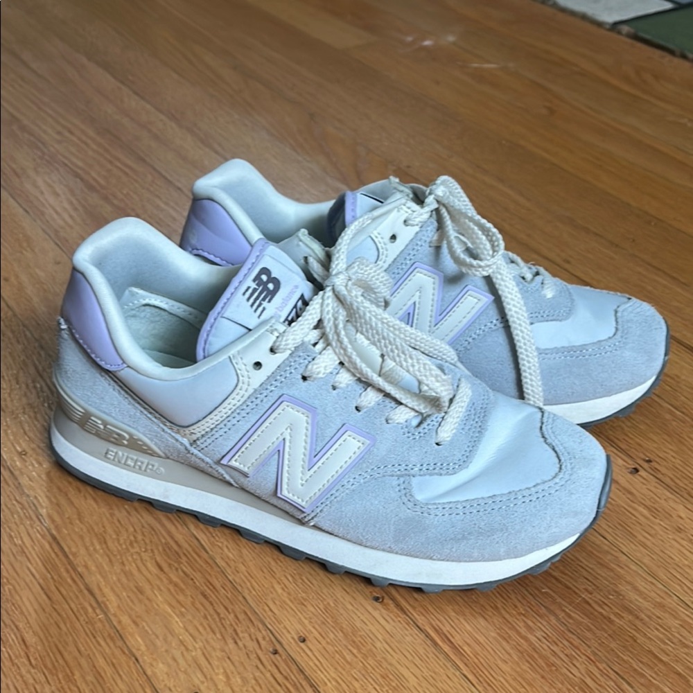 New Balance Lavender 574 V2 Women’s classic sneakers